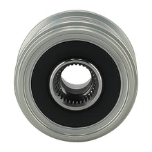 Laad de afbeelding in de galerijviewer, Alternator Freewheel Pulley compatible for BMW 1/2/3 Series F32 F33 2004-2019 7805432
