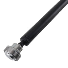 Laad de afbeelding in de galerijviewer, Aandrijfas Propeller Shaft achterzijde geschikt voor BMW E60 E61 525xi 525xd 530xi AWD 26107557158