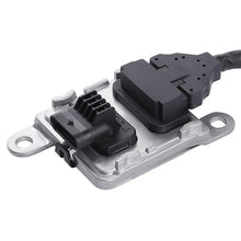 Laad de afbeelding in de galerijviewer, 1 * NOx-Nitrogen Oxide Sensor geschikt voor Mercedes-Benz W213 W222 W205 W177 A0009058111