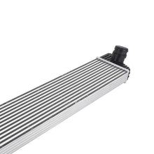 Laad de afbeelding in de galerijviewer, Intercooler geschikt voor Nissan NV400Renault Master 2.32010 2011144960015R
