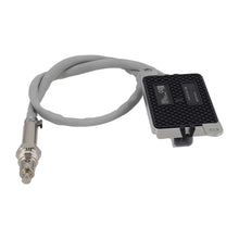 Laad de afbeelding in de galerijviewer, NOX Sensor Nitrogen Oxide Sensor geschikt voor Mercedes Benz Actros Axor Euro6 Truck A0101531628