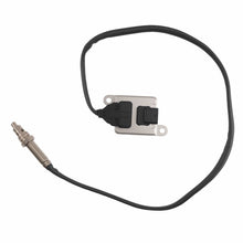 Laad de afbeelding in de galerijviewer, NOx Sensor geschikt voor Mercedes-Benz GLE/GL/GLS/M C218 S205 W205 2.1L 3.0L A0009051612