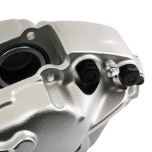 Laad de afbeelding in de galerijviewer, Remklauw voorzijde 4 Piston geschikt voor Land Rover Defender 3.9 V8 1998-2016