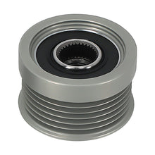 Laad de afbeelding in de galerijviewer, Dynamo poelie geschikt voor Volvo C70 I S40 I S60 I V70 XC70 XC90 1995-2014