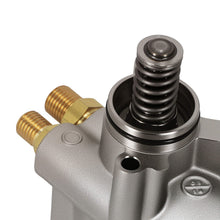 Laad de afbeelding in de galerijviewer, Brandstofpomp geschikt voor Audi A4 8E 8K A6 4F A8 4E 3.2 FSI quattro 06E127025AB