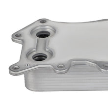Laad de afbeelding in de galerijviewer, Oliekoeler + gaskets geschikt voor MERCEDES-BENZ 280 330 320 350 W203 W204 W211 W212 3.0