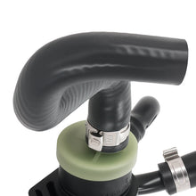 Laad de afbeelding in de galerijviewer, Crankcase ventilation klep geschikt voor Mercedes A-Klasse W176 A160 2015-2018 nieuw