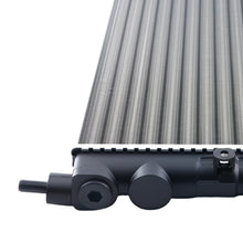 Laad de afbeelding in de galerijviewer, Aluminium Radiateur geschikt voor Audi A3 Sportback 8VA 1.6 TDI 2013-2020 1300149
