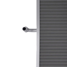 Laad de afbeelding in de galerijviewer, Aluminium Radiateur geschikt voor Mercedes-Benz GLE/GLS W167 2020-2023 A1675000300