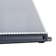 Laad de afbeelding in de galerijviewer, Radiateur Water geschikt voor Mercedes-Benz 124 190 1982-1993 A2015000503