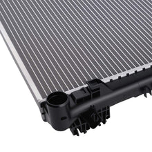 Laad de afbeelding in de galerijviewer, Aluminium Car Radiateur geschikt voor Mercedes-Benz Viano W639 CDI 2.0 2.2 2003-2013