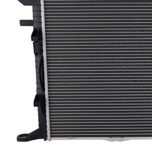 Laad de afbeelding in de galerijviewer, Aluminium Radiateur geschikt voor Audi A4 B8 A5 Q5 2.0L AWD geschikt voor FWD 2007-2018 8MK376745-581