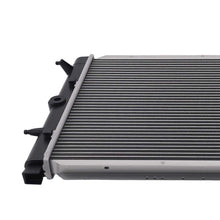 Laad de afbeelding in de galerijviewer, Alu Radiateur Bus geschikt voor VW T4 Transporter/Caravelle 1.9 2.0 2.4 1990-2003