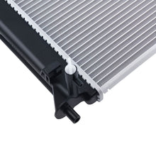 Laad de afbeelding in de galerijviewer, Cross Flow Aluminium Radiateur geschikt voor Mazda 5 CW 1.8 2.0 2010-2023 CU13220