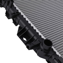 Laad de afbeelding in de galerijviewer, Radiateur Aluminium geschikt voor Land Rover Discovery Sport 2015-2018 6G918005AB