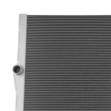 Laad de afbeelding in de galerijviewer, 1-Row Aluminium Radiateur geschikt voor BMW X5 E70 3.0L 4.8L 2007-2010 17117585036
