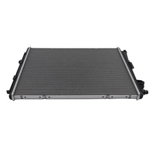 Laad de afbeelding in de galerijviewer, Aluminium Radiateur geschikt voor BMW 230i/330i/430i 2.0L 2019-2024 17118666811