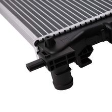 Laad de afbeelding in de galerijviewer, Aluminium Radiateur geschikt voor Audi A1 8X1 8XK 1.0-1.6 TFSI TDI 2010-2018 6R0121253L