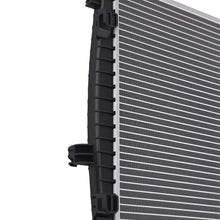 Laad de afbeelding in de galerijviewer, Aluminium Radiateur geschikt voor Audi A3 8VS 2013-2020 Saloon 5Q0121251GQ Engine Bay