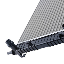 Laad de afbeelding in de galerijviewer, Aluminium Radiateur geschikt voor Ford Fiesta 1.2L 1.3L 1.4L 2001-2008 1152149