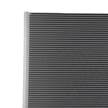 Laad de afbeelding in de galerijviewer, Aluminium Radiateur 1-Row geschikt voor BMW 530 740 840 IE 2018-2020 17117933871