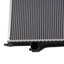 Laad de afbeelding in de galerijviewer, High Quality Radiateur geschikt voor BMW 318i/318IS 1991-1999 17111247145 CU1295