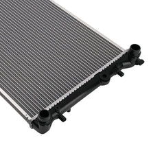 Laad de afbeelding in de galerijviewer, Aluminium Radiateur geschikt voor VW Golf City/Jetta 1999-2010 10287 RAD2265 MT