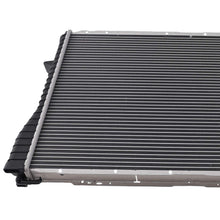 Laad de afbeelding in de galerijviewer, 1 Row Radiateur geschikt voor BMW E39 E60 525i 530i 540i 1999-2006 17111436063