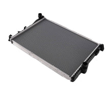 Laad de afbeelding in de galerijviewer, 1 Row Radiateur geschikt voor BMW E39 E60 525i 530i 540i 1999-2006 17111436063