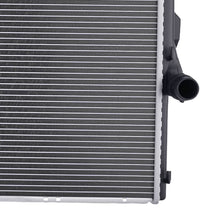 Load image into Gallery viewer, Aluminum Radiator suitable for BMW X3 04-06 CU2771 17113403551 2771 MT Cross-flow