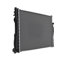 Laad de afbeelding in de galerijviewer, Radiateur geschikt voor BMW 128i 325i 328i 330i 2006-2013 17117521048 Crossflow nieuw