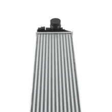 Laad de afbeelding in de galerijviewer, Intercooler Turbo Cooler geschikt voor Mercedes-Benz Sprinter 1500 2500A9065010201