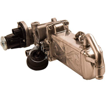 Laad de afbeelding in de galerijviewer, EGR-klep geschikt voor VW Golf VI 1.6TDI 2.0TDI Passat 1.6TDI geschikt voor Seat AlteaXL 03L131512CF