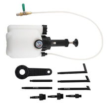 Laad de afbeelding in de galerijviewer, 3L ATF Oil Pump System Tool geschikt voor Ford Mercedes BMW Transmission Fluid Filler Kit